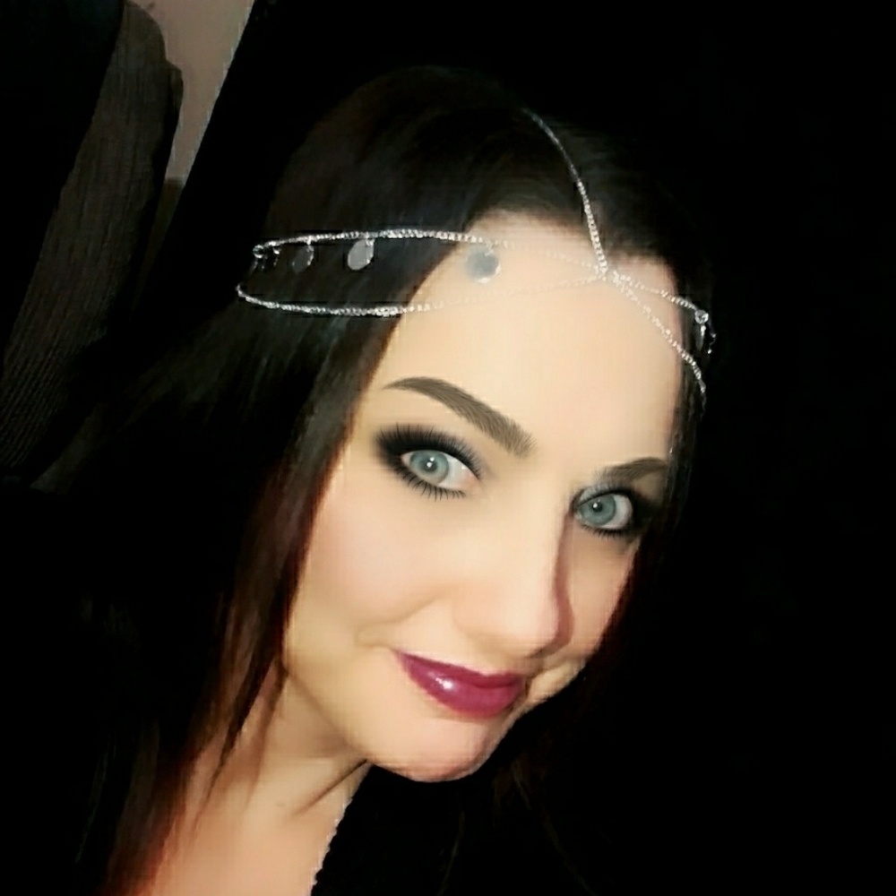 Silver head jewelry.